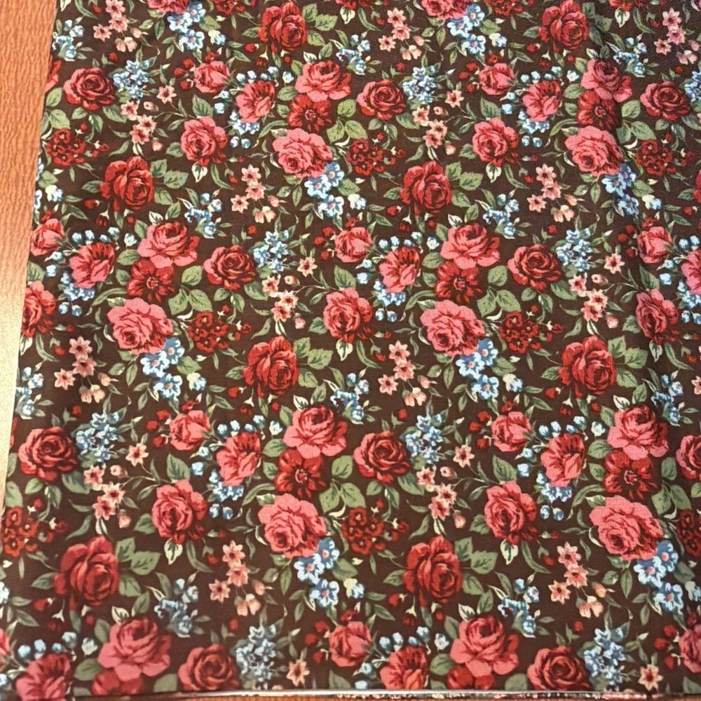 Vtg Red Pink Roses On Brown With Blue Flowers 1.5 Yards By MBT